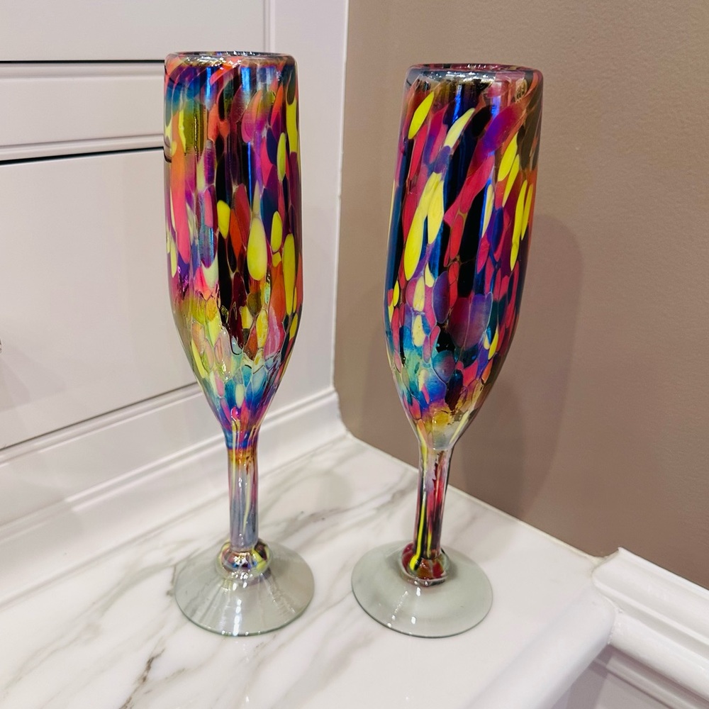 GlobeIn Artisan Handmade Confetti Champagne Flutes
